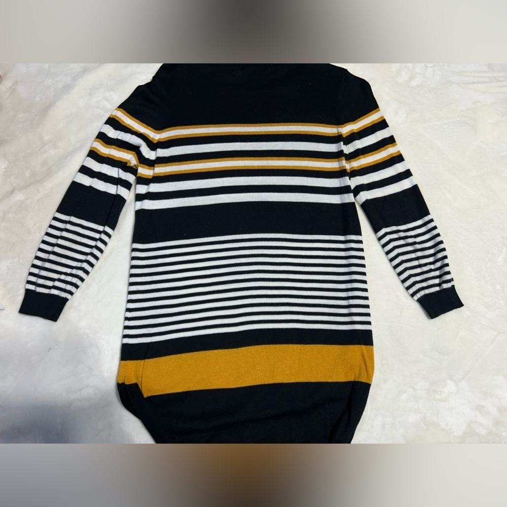 Suzy Shier Black and Yellow Striped 3/4 Sleeve Knit - Picture 6 of 6